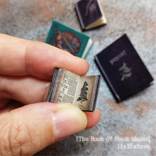 画像をギャラリービューアに読み込む, Miniature Book Kit13 ’Witch Book’ 簡単豆本キット13(魔女の本)