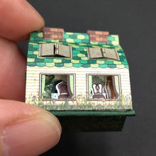 Chargez des images dans la visionneuse de galerie, La Maison Verte (maison d'été) à l'échelle 1/12ème
