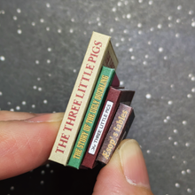 Load image into Gallery viewer, Miniature Book Kit10 'Picture bookC' Easy to read book Kit 10 (Picture book C)