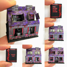 Lade das Bild in den Galerie-Viewer, 1/12 -Skala ist das Black Roof House Ein kleines Horrorhaus