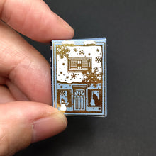 Load images into gallery viewer, 1/12th scale's The Frosted House
