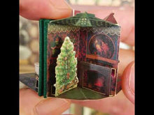 Video laden en afspelen in Gallery-weergave, 1/12e Scale&#39;s Merry Christmas Small Christmas House
